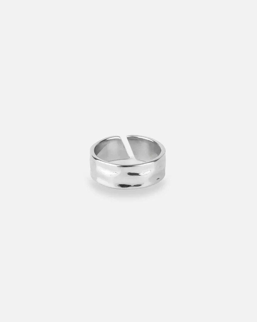 Hammered ring