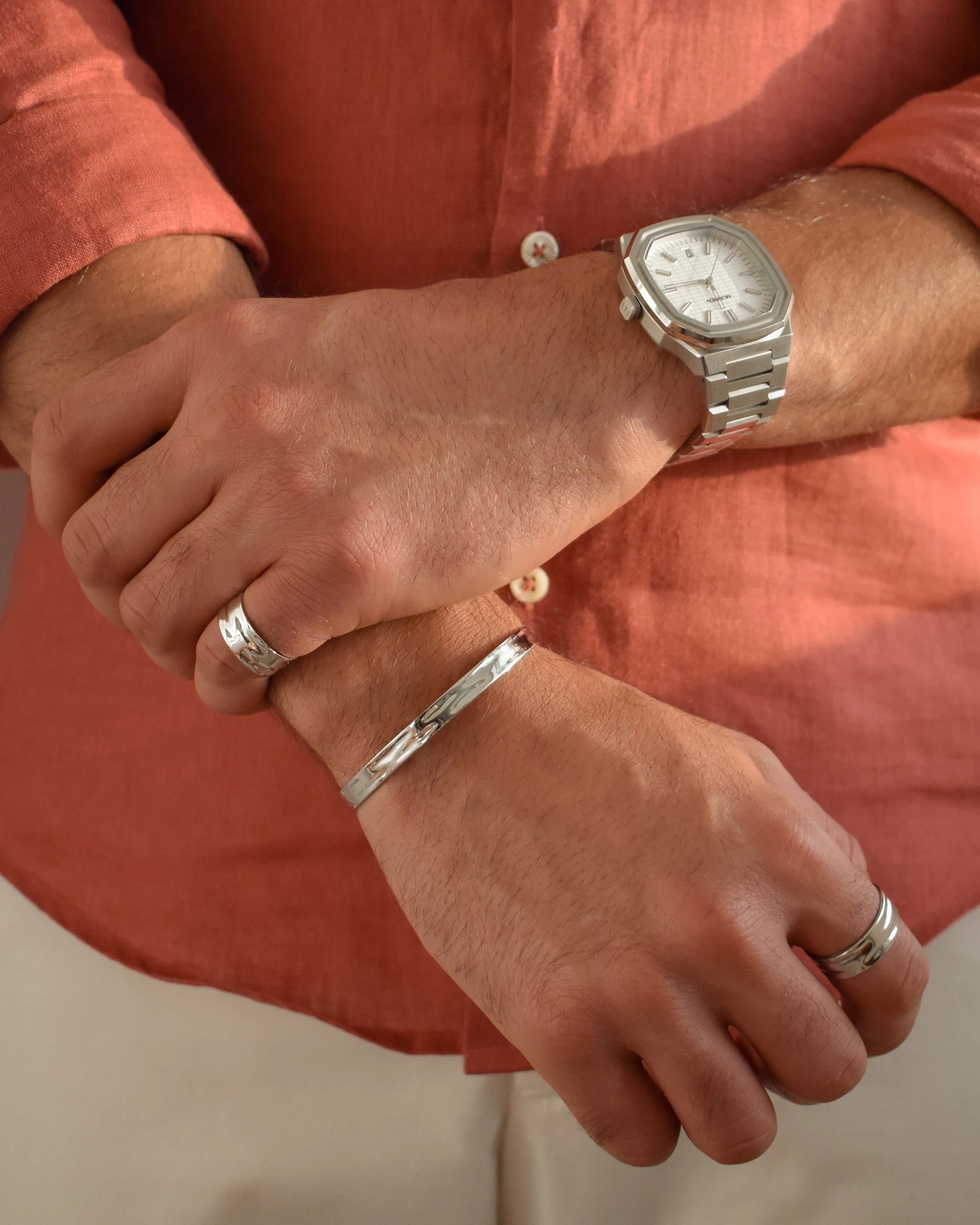 Hammered ring